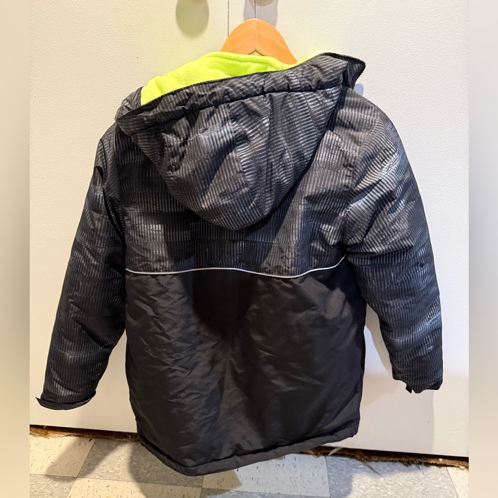 Children’s Place Kids Black Jacket with Neon Green Removable Fleece Lining - Picture 2 of 4